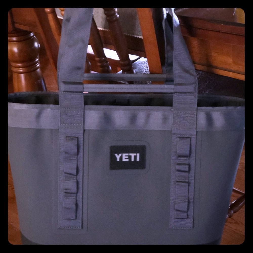 Yeti Camino Carryall